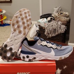 Nike React Element 55 Size 13 Mens Light Blue